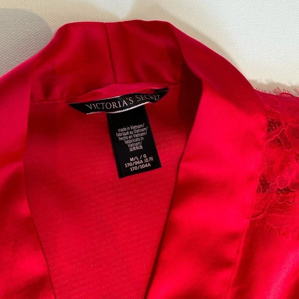 Victoria Secrets Short Red Robe- Medium/Large - Picture 5 of 5